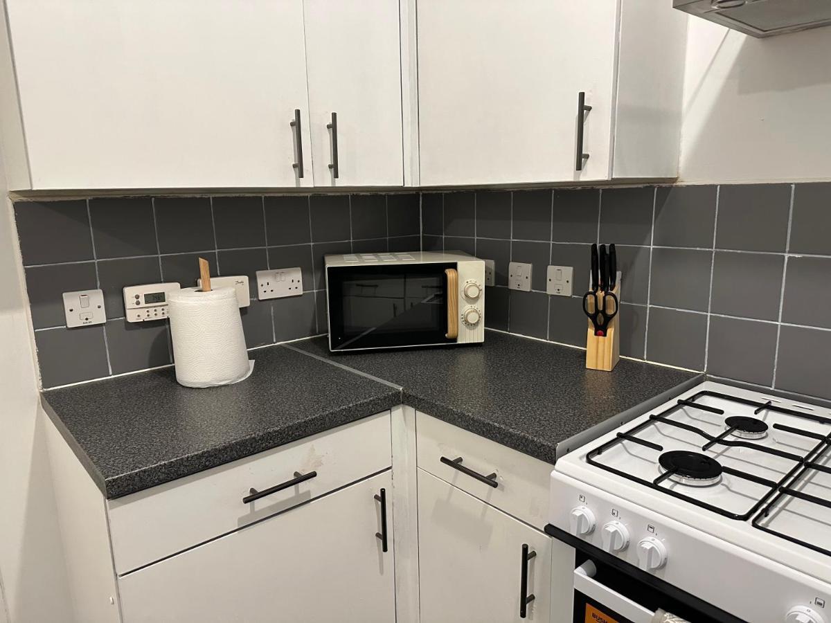 Lovely 2Bedroom 4Mins From Wimbledon Station 伦敦 外观 照片